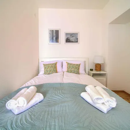 In - Insel Krk 45797 Ferienhaus Vrbnik (Primorje-Gorski Kotar)