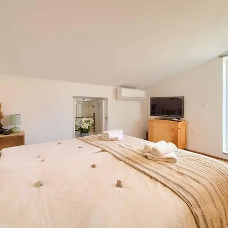 Prázdninový dům In - Insel Krk 45797 Vrbnik (Primorje-Gorski Kotar)