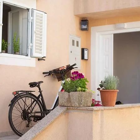 In - Insel Krk 45797 * Vrbnik (Primorje-Gorski Kotar)